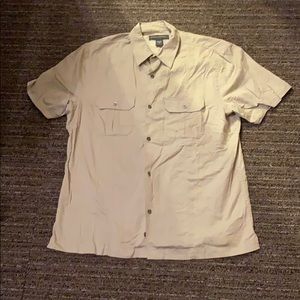Banana Republic men’s short sleeve shirt